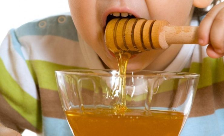 Über Honig in der Ernährung eines Kindes