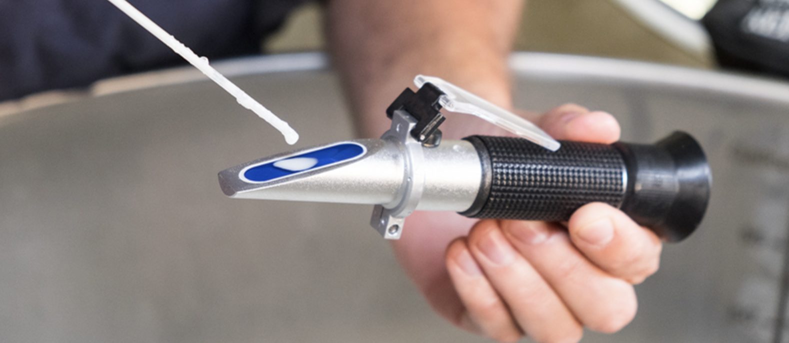 Choosing a refractometer: types and features